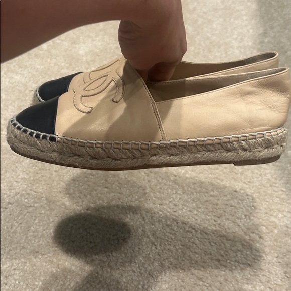 CHANEL Tan and Black Espadrilles - Picture 2 of 8